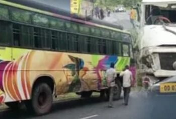 ଅଳ୍ପକେ ରକ୍ଷା ପାଇଲେ ଯାତ୍ରୀ