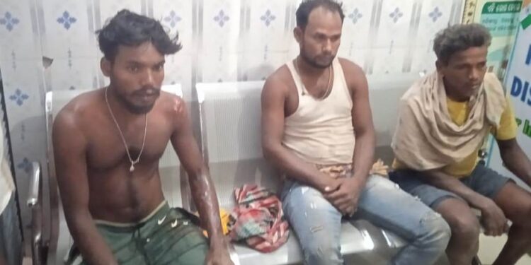 ମେକ୍ସ ପିକ୍ଅପ୍ ଦୁର୍ଘଟଣାରେ ୧୧ ଆହତ ସହ ୪ ଗୁରୁତ୍ବ