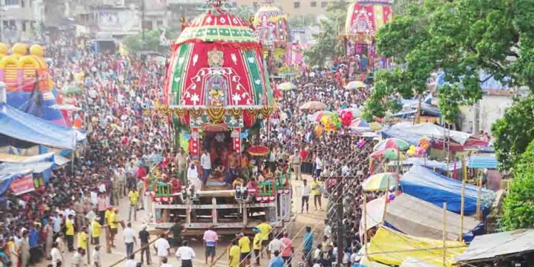 ରଣପୁର ବାହୁଡା ଯାତ୍ରାରେ ଲକ୍ଷାଧିକ ଭକ୍ତ : ଶ୍ରୀମନ୍ଦିର ନିକଟରେ ପହଚିଂଲା ତାଳଧ୍ୱଜ