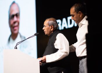 Mumbai Extends Reverential Homage to the Late S. P. Hinduja Prayer Meet Echoes Resounding Tributes received from several Heads of State
