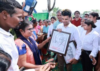 5 ଟି ସଚିବଙ୍କ ଭଦ୍ରକ ଗସ୍ତର ଦ୍ୱିତୀୟ ଦିନ : ଭଦ୍ରକ ଜିଲ୍ଲାର ସବୁ କଲେଜର ହେବ ରୂପାନ୍ତର, ଛଅ ମାସ ମଧ୍ୟରେ କାମ ସରିବ