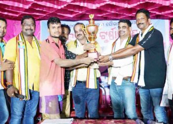 ରଜ ରେ ବ୍ଲକ ସ୍ତରୀୟ କବାଡି ପ୍ରତିଯୋଗିତା ଉଦଯାପିତ ଜିରାଳ ଟିମ୍ ଚାମ୍ପିଅନ
