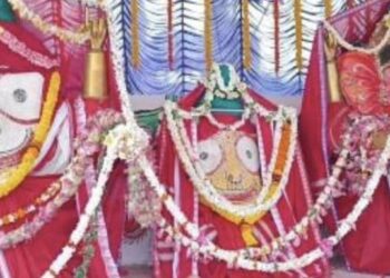 ଉପାନ୍ତ ଶ୍ରୀକ୍ଷେତ୍ର ପାରଳାଖେମୁଣ୍ଡି ଶ୍ରୀମନ୍ଦିରରେ ପବିତ୍ର ଦେବସ୍ନାନ ପୁର୍ଣିମା ଉତ୍ସବ ଅନୁଷ୍ଠିତ