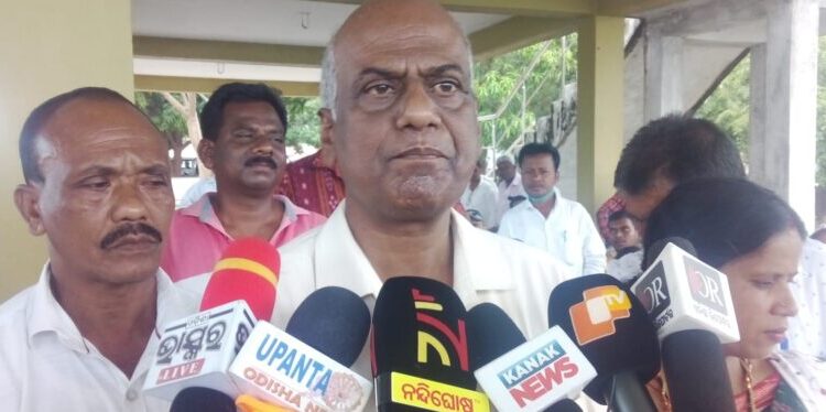 ମୁଖ୍ୟମନ୍ତ୍ରୀ ଗଜପତି ଜିଲ୍ଲାରେ ମଠ ମନ୍ଦିର ଚର୍ଚ୍ଚ ନିର୍ମାଣ କାର୍ଯ୍ୟ କରିବା ନିମନ୍ତେ ୧୮ କୋଟି ୪୫ଲକ୍ଷ ଟଙ୍କା ଅନୁଦାନ ଦେଲେ