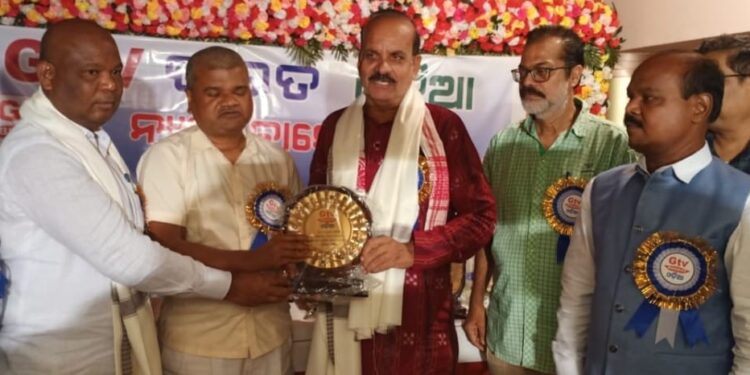 ଜି ଟିଭି ଭାରତ ଓଡ଼ିଆର ୬ଷ୍ଠ ବାର୍ଷିକ ଉତ୍ସବ ଅନୁଷ୍ଠିତ ବରିଷ୍ଠ ସାମ୍ବାଦିକ ରବି ରଥ ସମ୍ମାନିତ