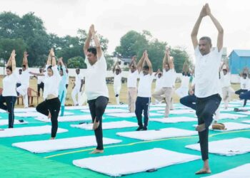 खोरधा रोड रेल मंडल द्वारा अन्तर्राष्ट्रीय योग दिवस मनाया गया
