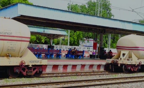 ମାଲବାହୀ ଟ୍ରେନର କିଛି ବଗି ଅଲଗା ହେଲା କାରଣ ଅସ୍ପଷ୍ଟ