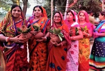 ତ୍ରିକୋଣୀ ଛକରେ ମା’ କାଳୀଙ୍କ ନୂତନ ମନ୍ଦିର ପ୍ରତିଷ୍ଠା ଲାଗି କଳସ ଶୋଭାଯାତ୍ରା