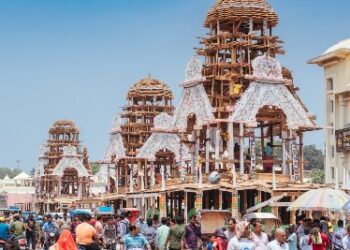 ପୁରୀ, ଖୁବ୍ ଜୋରସୋର ରେ ଚାଲିଛି ଚତୁର୍ଦ୍ଧା ମୂର୍ତ୍ତି ଙ୍କ ରଥ ନିର୍ମାଣ କାର୍ଯ୍ୟ : ତିନି ରଥରେ ୧୨ ଟି ଦୁଆର ବେଢ଼  କାମ ସମ୍ପନ୍ନ