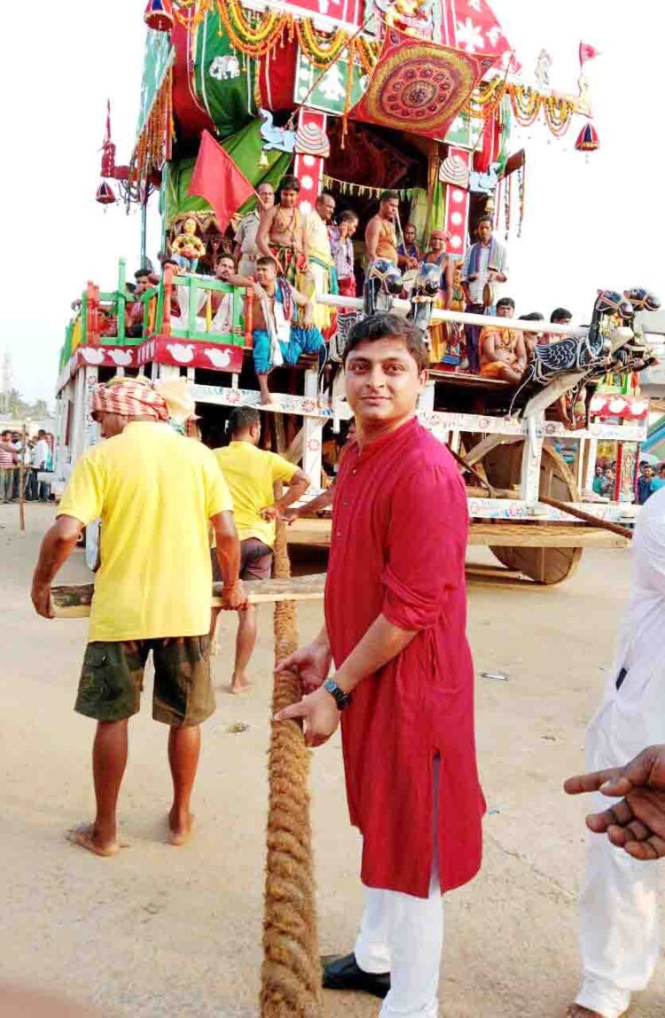 ଗୁଣ୍ଡିଚା ମନ୍ଦିର ପ୍ରାଙ୍ଗଣରେ ପହଁଚିଲା ତାଳଧ୍ଵଜ ଓ ଦର୍ପଦଳନ ରଥ