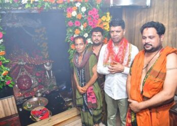 ରାୟଗଡା ଗସ୍ତରେ ୫ ଟି ସଚିବ ଭି କେ ପାଣ୍ଡିଆନ, ଜିଲ୍ଲାର ସମସ୍ତ କଲେଜ ଓ ଉଚ୍ଚ ମାଧ୍ୟମିକ ବିଦ୍ୟାଳୟ ଉନ୍ନତିକରଣ କରାଯିବ ସହ ଅଧିଷ୍ଠାତ୍ରୀ ଦେବୀ ମାଁ ମଝିଘରିୟାଣୀ ମାଁଙ୍କ ମନ୍ଦିର ହେବ ରୂପାନ୍ତର