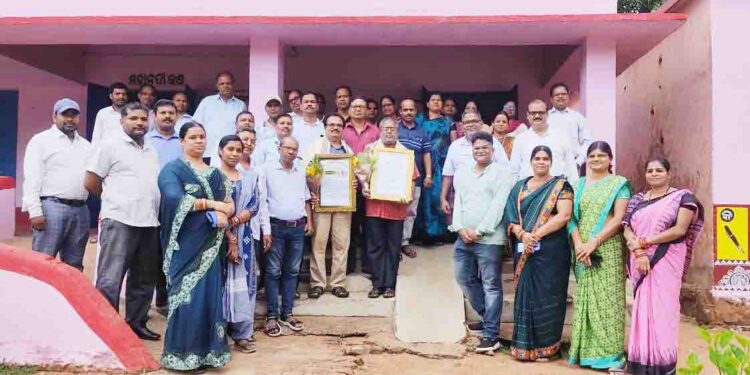 ଅବସର କାଳୀନ ସମ୍ବର୍ଦ୍ଧନା ସଭା ଅନୁଷ୍ଠିତ