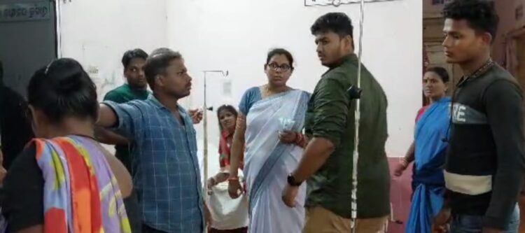 ବିଷାକ୍ତ ଛତୁ ଖାଇ ଗୋଟିଏ ପରିବାରର ଛଅ ଜଣ ଗୁରୁତର