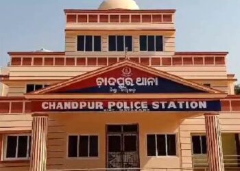 ଶିକ୍ଷକଙ୍କ ଘରୁ ଲକ୍ଷାଧିକ ଟଙ୍କା ସହିତ ସୁନାଗହଣା  ଚୋରୀ