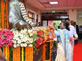 କଟକର ବିଭିନ୍ନ କାର୍ଯ୍ୟକ୍ରମରେ ଯୋଗଦେଲେ ମହା ମହିମ ରାଷ୍ଟ୍ରପତି ଦ୍ରୌପଦୀ ମୁର୍ମୁ