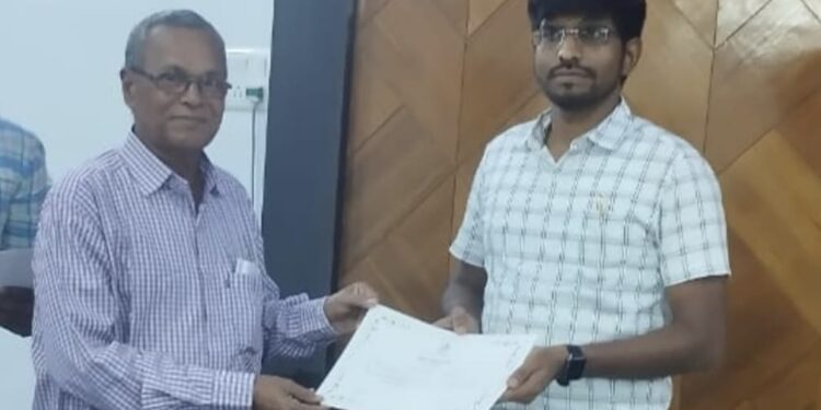 ଗୋପାଳ ଚନ୍ଦ୍ର ଶତପଥୀଙ୍କୁ ପ୍ରକୃତିମିତ୍ର – ପୁରସ୍କାର ପ୍ରଦାନ
