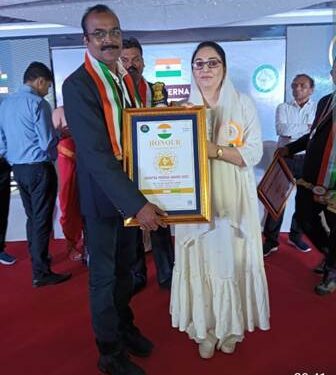 ସାମାଜିକ ସେବା ପାଇଁ ଗଜପତି ଜିଲ୍ଲାର ଡଃ. ଆଲୋକ କୁମାର ବୋଷ ଙ୍କୁ ରାଷ୍ଟ୍ରୀୟ ପ୍ରେରଣା ଆୱାର୍ଡ଼ ୨୦୨୩ ପ୍ରଦାନ