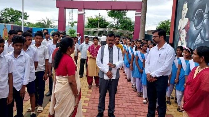 ଗଜପତି ଜିଲ୍ଲା ଶିକ୍ଷା ବିଭାଗ ପକ୍ଷରୁ ମୋ ଡାଏରୀ ଓ ଷ୍ଟୁଡେଣ୍ଟ୍ ନୋଟ୍ ବୁକ୍ ବିତରଣ କାର୍ଯ୍ୟକ୍ରମ ଅନୁଷ୍ଠିତ