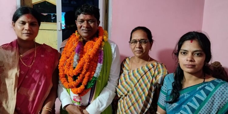 ଝିନ ହେଲେ କୋରାପୁଟ ଜିଲା ବିଜେଡି ସଭାପତି,ପ୍ରଶାନ୍ତ କାର୍ଯ୍ୟକାରୀ ସଭାପତି : ଇଶ୍ଵରଙ୍କୁ ରାଜ୍ୟ ସମ୍ପାଦକ ଦାୟିତ୍ଵ