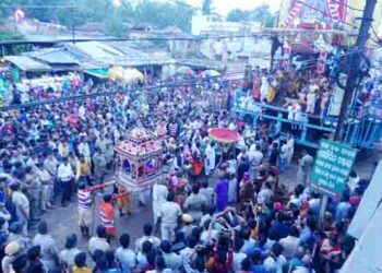 ସିଂହ ଦ୍ୱାର ରେ ପହଚିଂଲା ତିନି ରଥ : ଶନିବାର ନିଳାଦ୍ରି ବିଜେ ହେବେ ତିନି ଠାକୁର