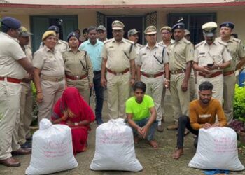 ରାୟଗଡ଼ା ଗଞେଇ ଚୋରାଚାଲାଣ : ୬୬ କେଜି ଗଞ୍ଜେଇ ଜବତ ସହ – ୩ ଗିରଫ