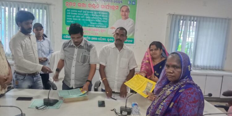 ସ୍ୱାଧୀନତା ଦିବସ ରେ ୧୧୪ ଜଣ ଙ୍କୁ ଭତ୍ତା ବଣ୍ଟନ
