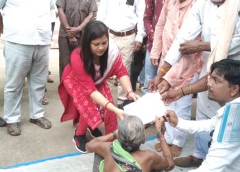 ତିନି ଦଫା ଦାବି ନେଇ ବ୍ଲକ ଘରିଲେ ବାର୍ଦ୍ଧକ୍ଯ ଭତ୍ତା ହିତାଧିକାରୀ