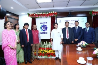 କେନ୍ଦ୍ର ଇସ୍ପାତ ମନ୍ତ୍ରୀ ଶ୍ରୀ ଜ୍ୟୋତିରାଦିତ୍ୟ ସିନ୍ଧିଆଙ୍କ ଦ୍ୱାରା ଏନ୍‌ଏମ୍‌ଡିସିର ନୂଆ  ଲୋଗୋ ଉନ୍ମୋଚିତ