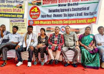 Demonstration In Delhi demanding Jajpur Road-Dhamara Rail line