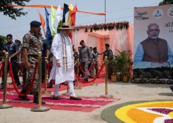 ‘ସର୍ବଭାରତୀୟ ବୃକ୍ଷ ଚାରା ରୋପଣ ଅଭିଯାନ’ ଅଧୀନରେ ଶ୍ରୀ ଶାହ ୪କୋଟିତମ ଚାରା ରୋପଣ କଲେ ଚଳିତ ବର୍ଷ ଶେଷସୁଦ୍ଧା ୫ କୋଟି ଚାରା ରୋପଣ ଲକ୍ଷ୍ୟ ହାସଲ ହେବ