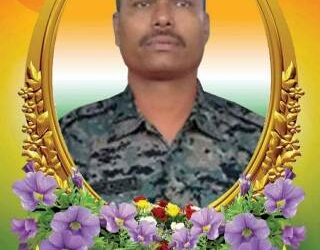 ସିଆରପିଏଫ ଜବାନ ପ୍ରଣବ ମହାଳିଙ୍କୁ ଶ୍ରଦ୍ଧାଞ୍ଜଳି ଅର୍ପଣ