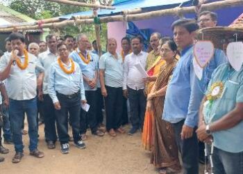 ନୂଆଗାଁ ବ୍ଲକ୍ ନିଖିଳ ଉତ୍କଳ ପ୍ରାଥମିକ ଶିକ୍ଷକ ସଙ୍ଘ ପକ୍ଷରୁ ଦାଵୀପତ୍ର ପ୍ରଦାନ