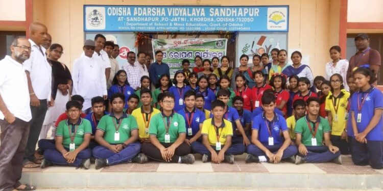ଜଟଣୀ ଲୟର୍ଷ ଆସୋସିଏସନ୍ ପକ୍ଷରୁ ବୃକ୍ଷ ରୋପଣ