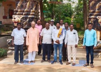 ପଶ୍ଚିମ ଓଡ଼ିଶା ବିକାଶ ପରିଷଦ ସଦସ୍ୟଙ୍କ ଅମାଠ ଶିବମନ୍ଦିର ଦର୍ଶନ ସହ ମନ୍ଦିର ଉନ୍ନତିକରଣ ପାଇଁ ଆଲୋଚନା