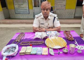 ଦୀର୍ଘ ଦିନ ଧରି ଚୋରି କରି ଆସୁଥିବା ଚୋର ଙ୍କୁ କାବୁ କରିଛି କୁଜଙ୍ଗ ପୋଲିସ