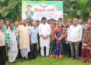 ମାହାଙ୍ଗା ରେ ମୂଳପୋଛ ହେଉଛନ୍ତି ବିରୋଧୀ କର୍ମୀ