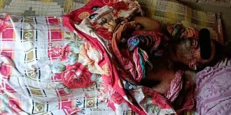 ନିଜ ବେକକୁ ପନିକିରେ କାଟି ଆତ୍ମହତ୍ୟା କଲେ ମାନସିକ ରୋଗୀ – ମାହାଙ୍ଗା
