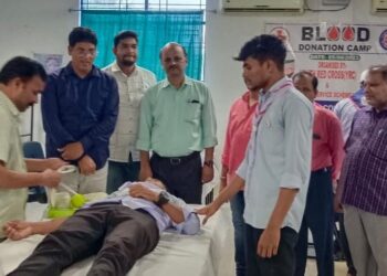ମଡେଲ ଡିଗ୍ରୀ କଲେଜ ସ୍ଵେଚ୍ଛାକୃତ ରକ୍ତଦାନ ଶିବିର : ୧୦୧ୟୁନିଟ୍ ରକ୍ତ ଦାନ କରିଥିଲେ – ନୟାଗଡ଼