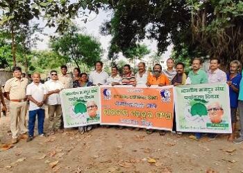 ଭାରତୀୟ ମଜଦୁର ସଂଘ ଏବଂ ପର୍ଯ୍ୟାବରଣ ମଞ୍ଚ ପକ୍ଷରୁ ରାଷ୍ଟ୍ରୀୟ ପର୍ଯ୍ୟାବରଣ ଦିବସ ପାଳନ