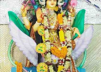 ଢିଅନଛିପୁର ଗଜଲକ୍ଷ୍ମୀ ପୂଜା କମିଟି ପକ୍ଷରୁ ସୁନିଆରେ ମାଟି ଉଠାଣ