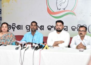 ଛାତ୍ରଛାତ୍ରୀଙ୍କ ଭବିଷ୍ୟତକୁ ନେଇ ଖେଳ ଖେଳୁଛନ୍ତି ଉଭୟ କେନ୍ଦ୍ର ଓ ରାଜ୍ୟ ସରକାର