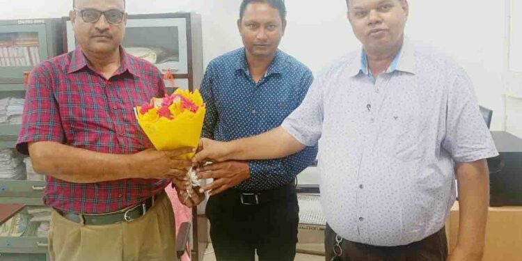 କେନ୍ଦ୍ରାଞ୍ଚଳ ଉପ ନିର୍ଦ୍ଦେଶକଙ୍କ ସୂଚନା ଓ ଲୋକସମ୍ପର୍କ କାର୍ଯ୍ୟାଳୟ ପରିଦର୍ଶନ