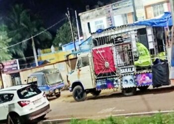 ବିନା ଅନୁମତିରେ ଗଣେଶ ମେଢ଼ ଭଷାଣୀରେ ବାଜୁଥିବା ଡିଜେ ଗାଡ଼ିକୁ ଜବତ କଲା ସଦର ପୋଲିସ