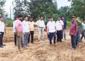 ତାକୁଡ଼ା ୩୩/୧୧ କେଭି ସବଷ୍ଟେସନ ପରିଦର୍ଶନ କରି ଚାଲୁରହିଥିବା କାର୍ଯ୍ୟର ତଦାରଖ କଲେ ବିଧାୟକ ରମେଶ ଚନ୍ଦ୍ର ବେହେରା