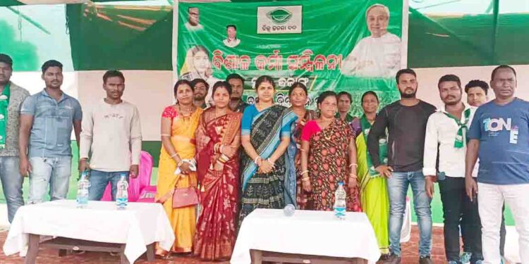 ଚମ୍ପୁଆ ନିର୍ବାଚନ ମଣ୍ଡଳୀ କୁ ସରସ ସୁନ୍ଦର କରିବାରେ ଲାଗିପଡିଛନ୍ତି – ବିଧାୟିକା ଶ୍ରୀମତି ମିନାକ୍ଷୀ ମହାନ୍ତ