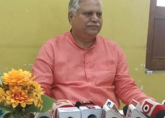 ପାଟଣାଗଡ଼ କୁ ଜିଲ୍ଲା ମାନ୍ୟତା ଦାବି ରେ ଦୂର୍ବାର ଆନ୍ଦୋଳନ ପାଇଁ ସାମ୍ବାଦିକ ସମ୍ମିଳନୀ ରେ ଯଜ୍ଞଶ୍ଵର ଙ୍କ ଆହ୍ୱାନ