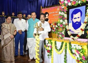 ଉତ୍କଳମଣି ପଣ୍ଡିତ ଗୋପବନ୍ଧୁ ଦାସଙ୍କ ରାଜ୍ୟସ୍ତରୀୟ ଜୟନ୍ତୀ ଅନୁଷ୍ଠିତ ଯଥାର୍ଥରେ ସେ ଥିଲେ ଓଡ଼ିଆ ଜାତିର ସ୍ୱାଭିମାନ ଓ ଅସ୍ମିତାର ପ୍ରତୀକ