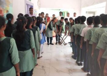 ବିଦ୍ୟାଳୟରେ ଛାତ୍ରଛାତ୍ରୀ ଶୁଣିଲେ ହକିର ଜୟଗାଥା