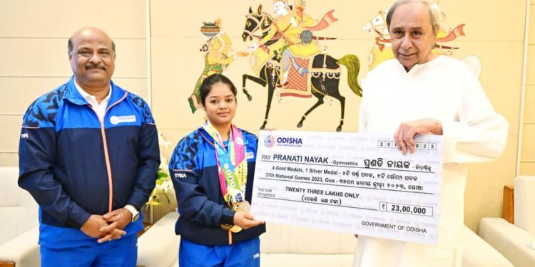 ଜାତୀୟ କ୍ରୀଡ଼ାରେ ଉଲ୍ଲେଖନୀୟ ପ୍ରଦର୍ଶନ ପାଇଁ ଓଡ଼ିଶାର ଗୋଲ୍ଡେନ୍ ଜିମ୍ନାଷ୍ଟ ପ୍ରଣତି ନାୟକଙ୍କୁ ୨୩ଲକ୍ଷ ଟଙ୍କାର ପୁରସ୍କାର ସହ ସମ୍ମାନିତ କଲେ – ମୁଖ୍ୟମନ୍ତ୍ରୀ ଶ୍ରୀଯୁକ୍ତ ନବୀନ ପଟ୍ଟନାୟକ