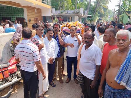 ନୂଆଗଡ଼ ଗ୍ରାମ୍ୟ କମିଟିର ପୂର୍ବତନ : ସଭାପତିଙ୍କ ପରଲୋକ, ଗାଁ ମଶାଣୀରେ ଶେଷକୃତ୍ୟ